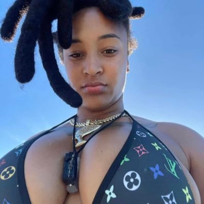Daniellejen926's profile picture