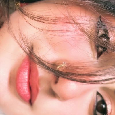 dusky and ambivert.'s profile picture