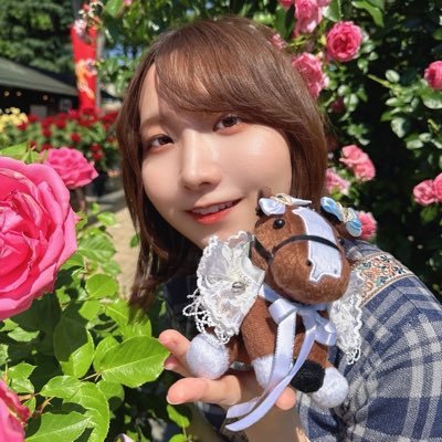 四万茉侑(しままゆ)'s profile picture