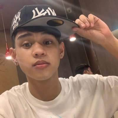 owfck kirs's profile picture