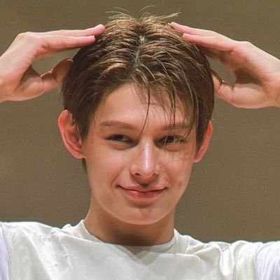 via | semi-rest's profile picture