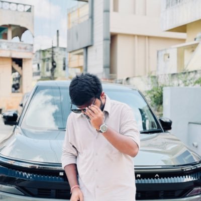 Vignesh ᵀᴴᴬᴺᴰᴬⱽᴬᴹ's profile picture