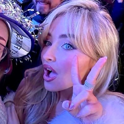 cris mundinho lukasik's profile picture