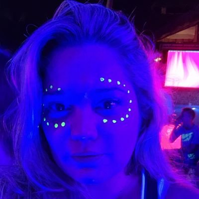🕰 ∀ N ∀ I ˥ Ǝ 🕰's profile picture