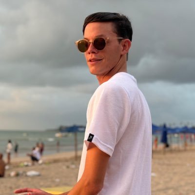 Oliver 🥂's profile picture