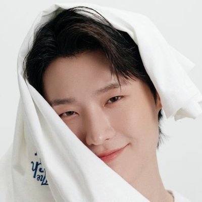 iridescentwoodz's profile picture