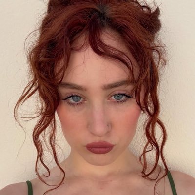 𖣂's profile picture