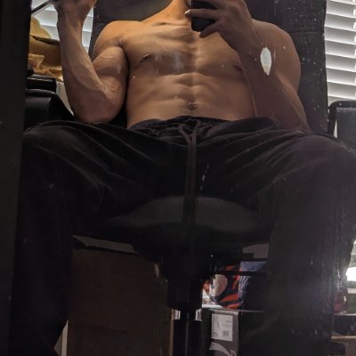 boredndtired267's profile picture