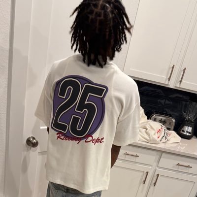 🅿️ The 🅱️IGGEST 🦒's profile picture