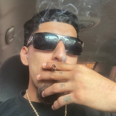 youngbaggettaa's profile picture