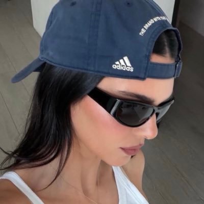 celebthru's profile picture