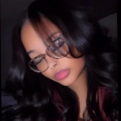 HONEYYY's profile picture