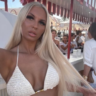 5’11 GODDESS ALEXIA🇮🇪🇪🇪's profile picture