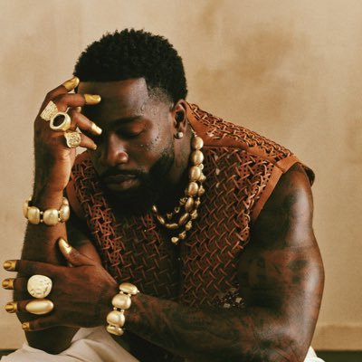 T A Y C's profile picture