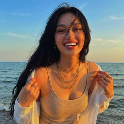 janevibeees's profile picture
