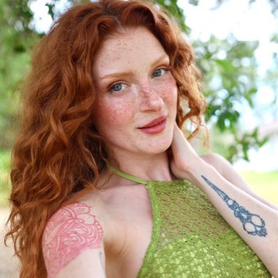 Katierosecoloredglasses's profile picture