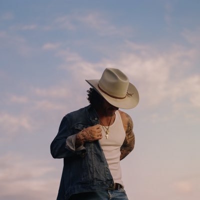 Tyler Hubbard's profile picture