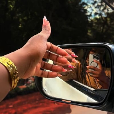 Bukusugirl's profile picture