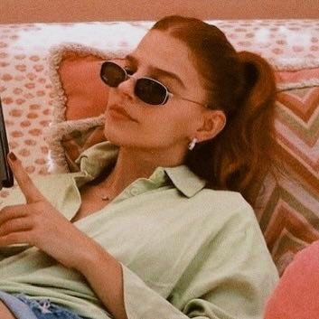 𝓒𝒓𝒊𝒔 ✦ 𝙇𝙤𝙦𝙪𝙞𝙣𝙝𝙚𝙧's profile picture