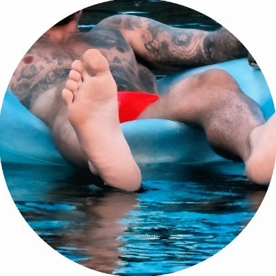 ᴊᴜꜱᴛɪɴ ʙɪᴇʙᴇʀ ꜰᴇᴇᴛ ᴀʀᴄʜɪᴠᴇ's profile picture