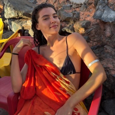 Sutiã da Alanis Guillen🪃👙's profile picture