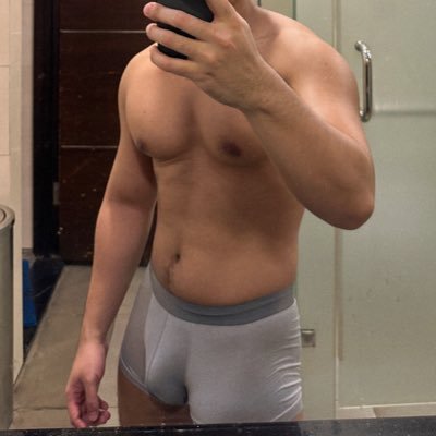 Divo1765100's profile picture