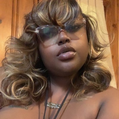 AllureofMonet's profile picture