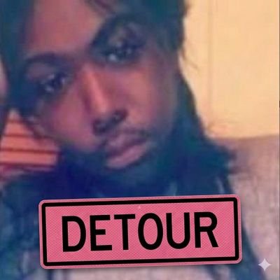 YE's profile picture