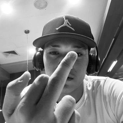 Â's profile picture