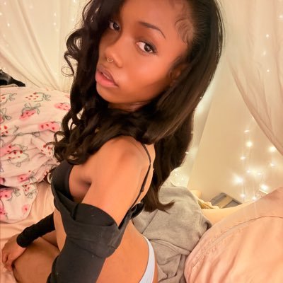 princess riri 🐞's profile picture