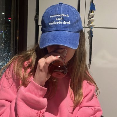 ece's profile picture
