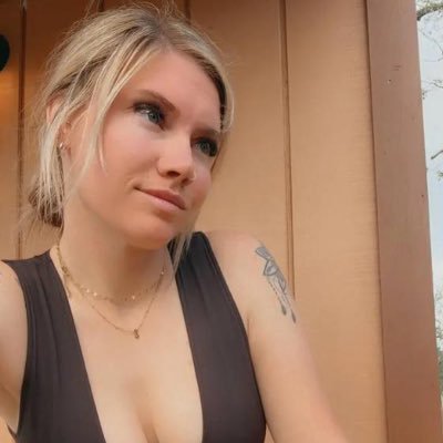 chloesecrets1's profile picture
