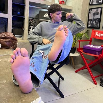 AlphaLuwi 🦶🏻's profile picture
