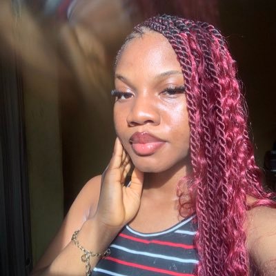Divine🎀's profile picture