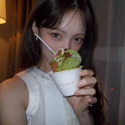 먼지's profile picture