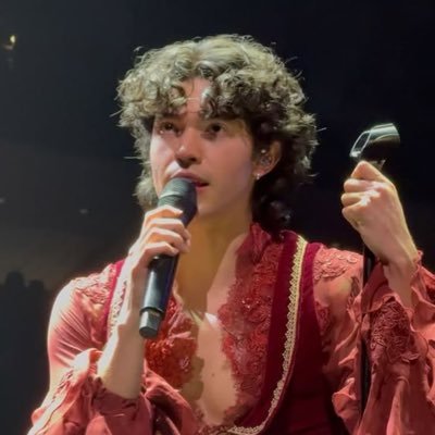 babylovessivan's profile picture