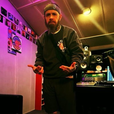 Pack Pistol Pazzy (سيف الله)'s profile picture
