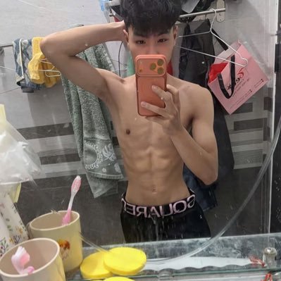 NQuyền's profile picture