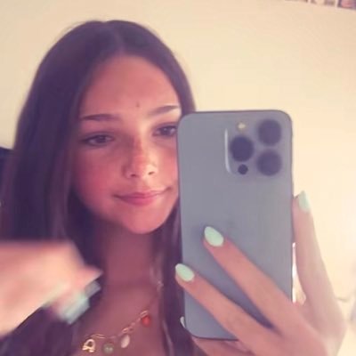 Chloe Smith's profile picture