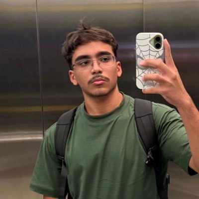Henrique's profile picture