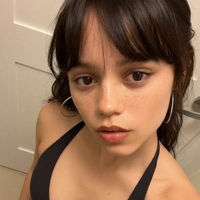 JennaOrtega162's profile picture
