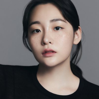 kim minha updates's profile picture