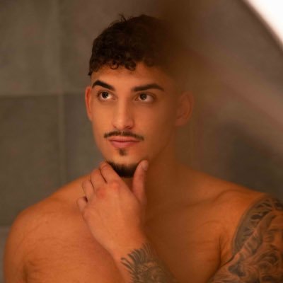 Luca Rhoades's profile picture