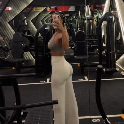 Your Princess (No face anymore)'s profile picture