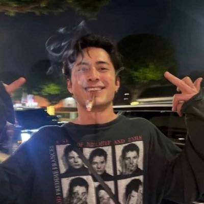 sara's profile picture