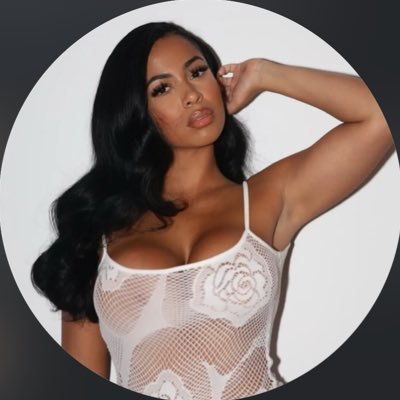 yasminelopezHQ's profile picture