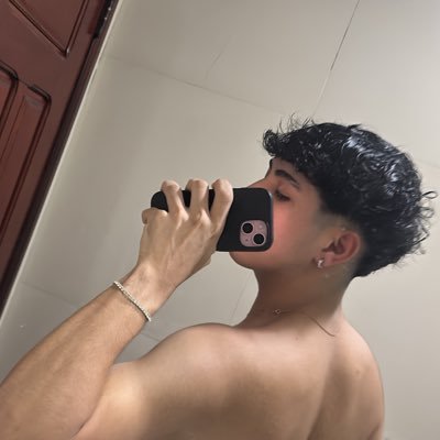 ʀᴀɪᴢᴇʟ ʟᴀʙᴇʟʟᴀ's profile picture