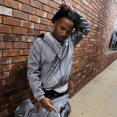 J T ✰'s profile picture