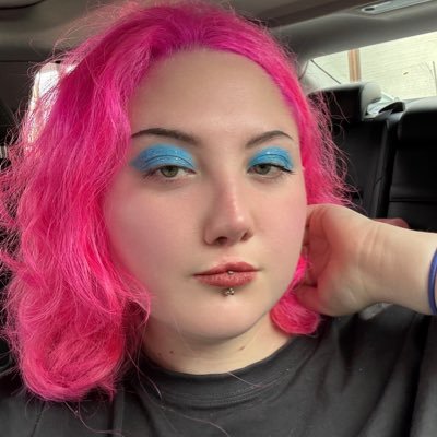 womanxgod's profile picture