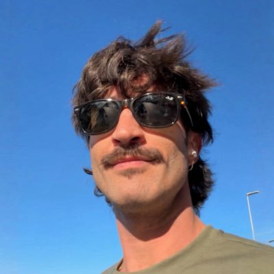 Adrián Jochu 🚬's profile picture